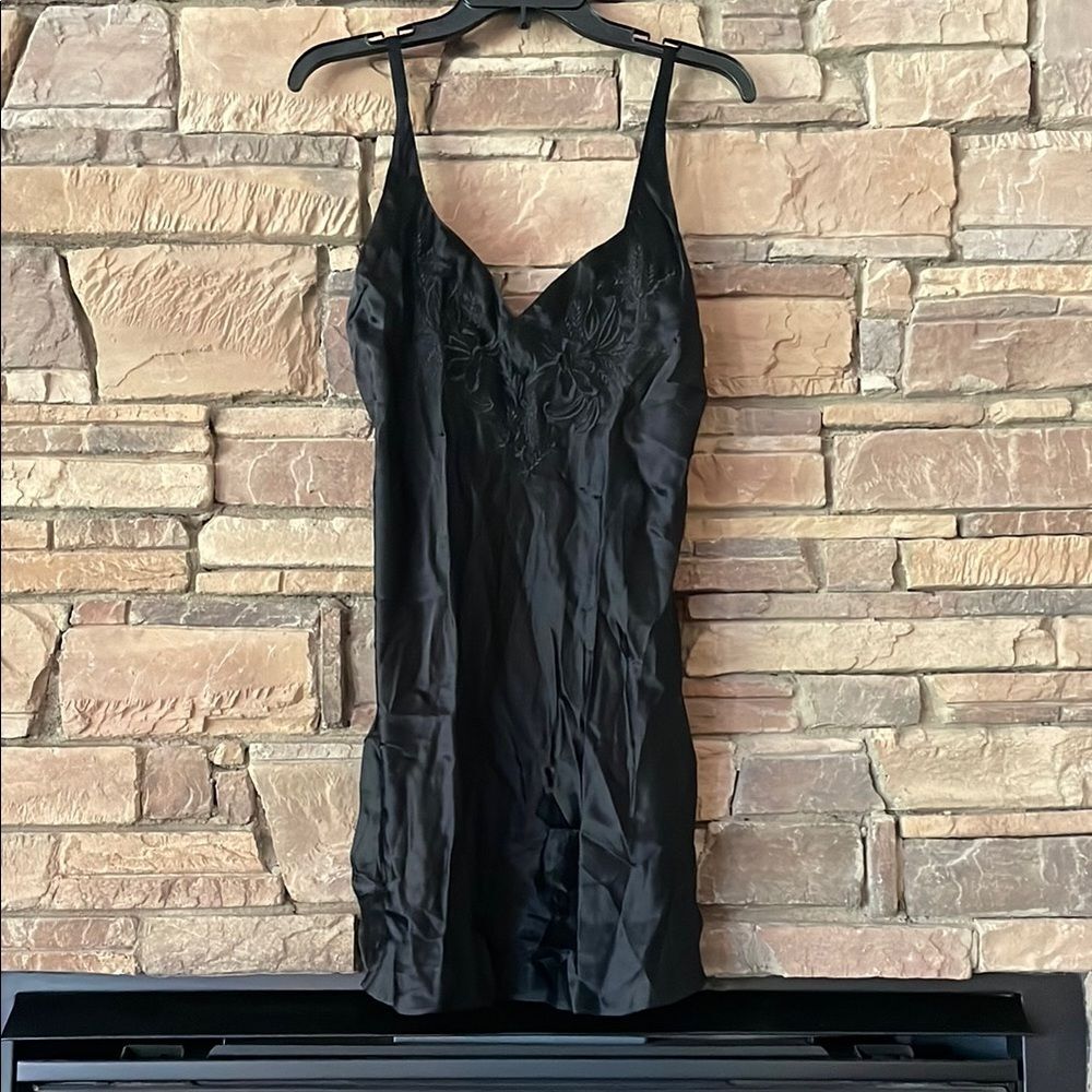 NEW VICTORIA’S SECRET Nighty!